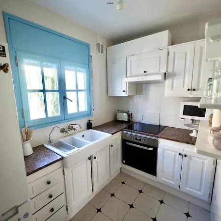 23102 Blue Summer Holiday home *